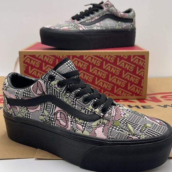 Vans WMNS Old Skool Stackform Tapestry Floral Black VN0009PZBM8
Platforms Snkrs - Picture 14 of 16
